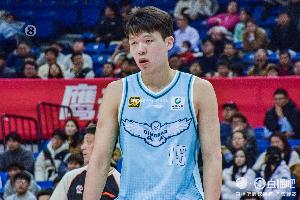 星空体育首页-难救主！杨瀚森7中5拿到14分5板3助4帽 正负值-13