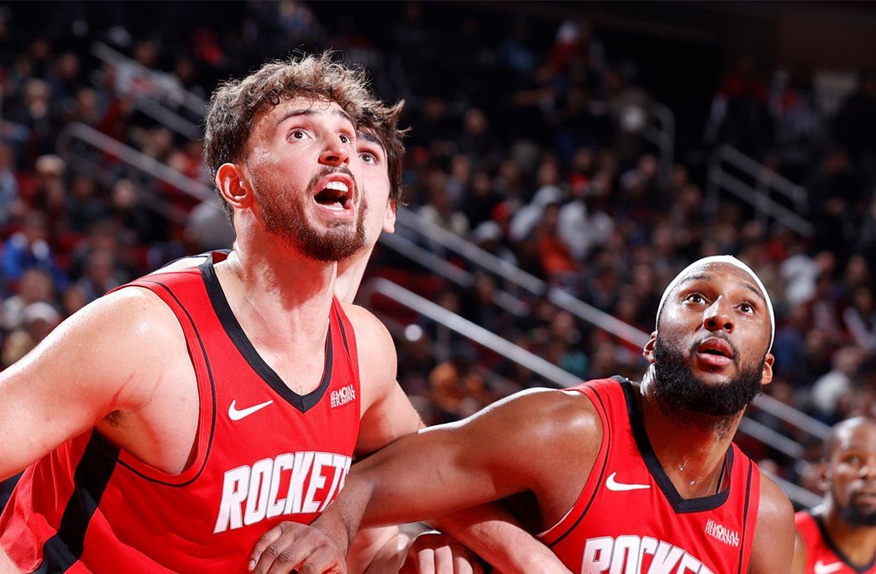 轰28+10！火箭23岁王牌中锋进化：创一神迹仅逊詹皇字母哥