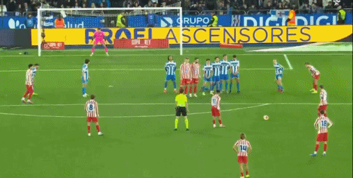 星空体育平台-格列兹曼谈任意球破门:起脚前我没想好要往哪边踢