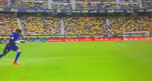 1662835987616079339.gif 星空体育平台-【西甲】比赛一度中断 巴萨4比0客胜加迪斯