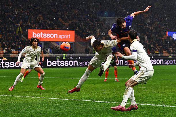 1769214892429013853.jpg 星空体育官方网站-去年门神今成拖累 6球大逆转,虐菜国米是专业的