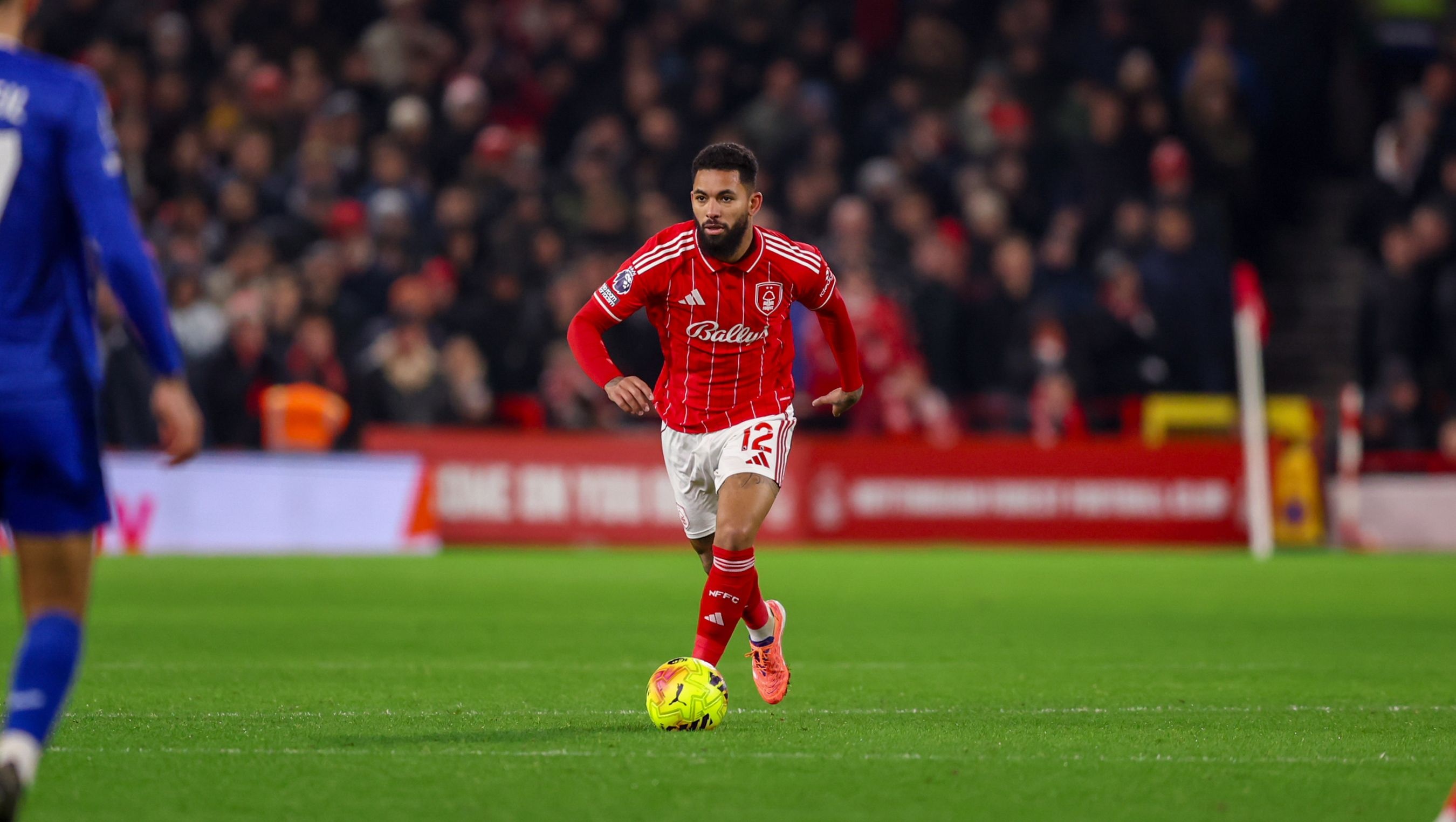 星空体育APP-罗马诺：切尔西与尤文商谈道格拉斯转会，只想租借且不愿强制买断