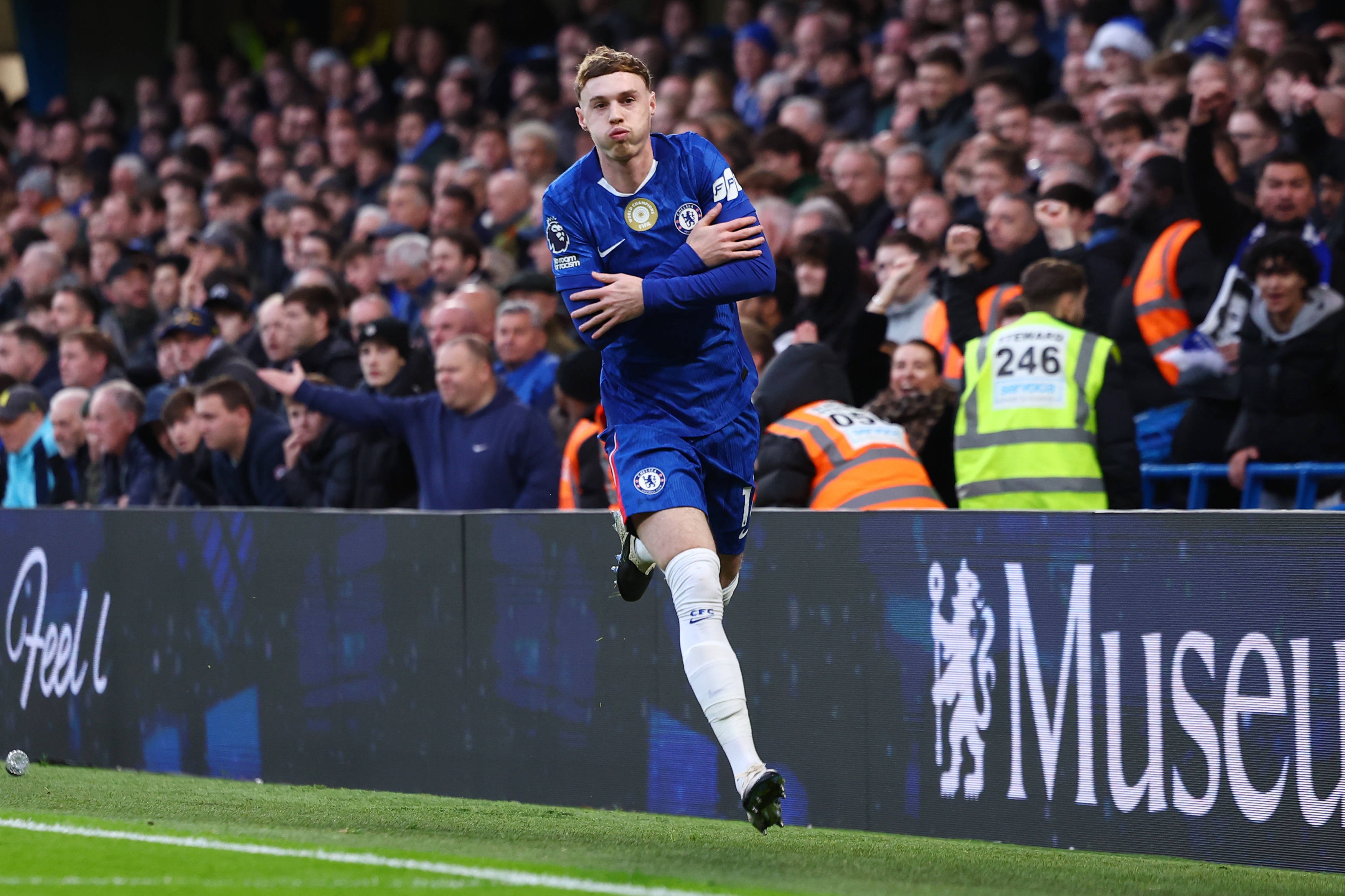 星空体育官方网站-早报:再赢一场回家!今夜一起为U23国足加油!