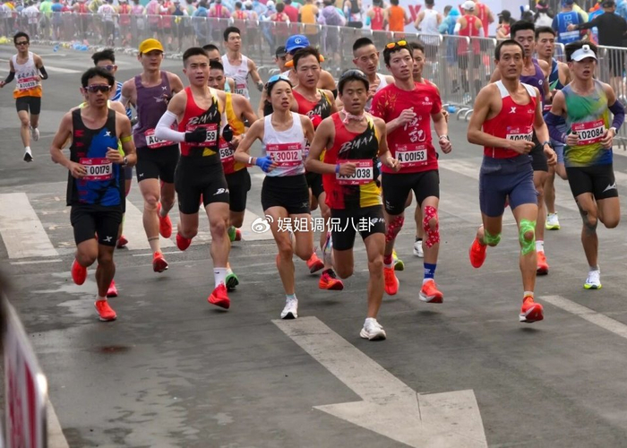 星空体育首页-争议！张水华花钱雇人陪跑？真相曝光：高中老师主动帮她破风 不要钱|奖金|李新旺|运动员|马拉松|大运会_新浪体育_新浪新闻